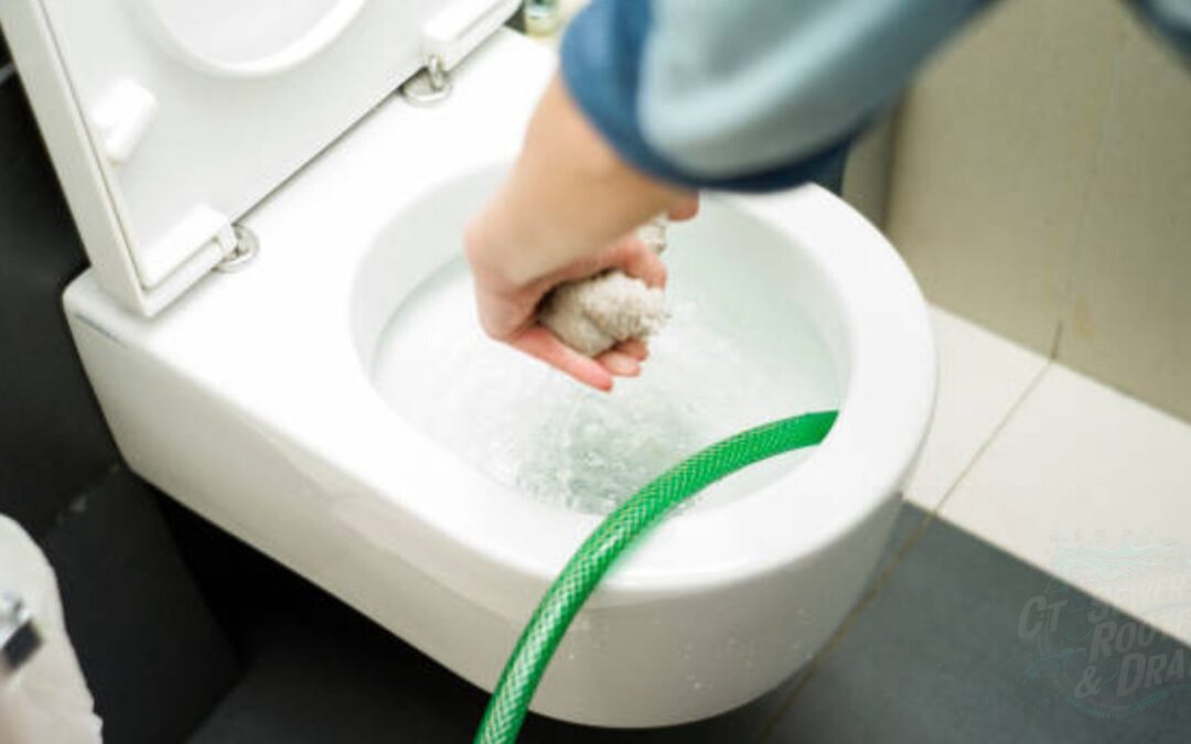 Emergency Steps to Take When My Toilet Is Overflowing